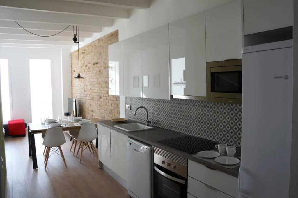 Barcelona Industrial Style Apartment L'Hospitalet de Llobregat Ngoại thất bức ảnh